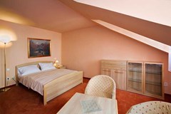 Abri: Room - photo 7