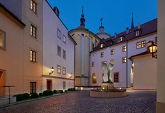 Augustine a Luxury Collection Hotel Prague: General view - photo 63