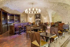 Augustine a Luxury Collection Hotel Prague: Bar - photo 9
