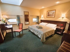 EA Hotel DownTown: General view - photo 15