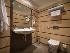 EA Hotel DownTown: General view - photo 24