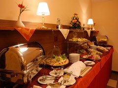 EA Hotel DownTown: Restaurant - photo 4