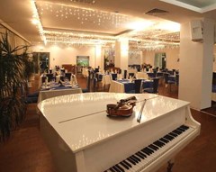 Novinka: Restaurant - photo 1