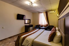 Marton Turgeneva: Room JUNIOR SUITE CAPACITY 1 - photo 44