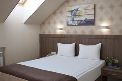 HEMINGWAY Hotel: Room Double or Twin BUSINESS - photo 12