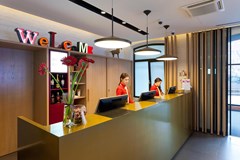 Azimut Moscow Tulskaya: Lobby - photo 16
