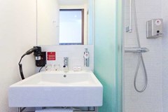 Azimut Moscow Tulskaya: Room - photo 19