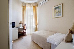 Budapest: Room SINGLE STANDARD - photo 24