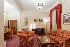 Budapest: Room SUITE BUSINESS - photo 62