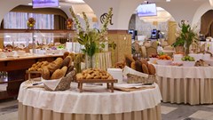 Izmailovo Delta: Restaurant - photo 18