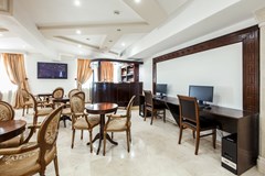 Moscow Holiday Hotel: Lobby - photo 17