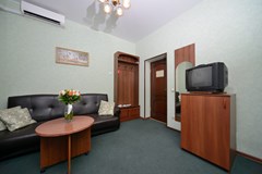 Yaroslavskaya: Room FAMILY ROOM STANDARD - photo 21