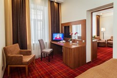 Best Western Plus Centre Hotel: General view - photo 33