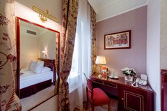 Golden Triangle Hotel: Room DOUBLE SINGLE USE COMFORT - photo 176