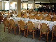 Ladoga: Restaurant - photo 9
