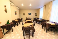 Nevsky Breeze Hotel: Restaurant - photo 8