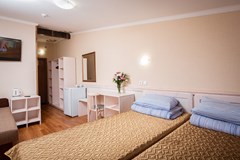 On Rimskogo-Korsakova: Room - photo 25