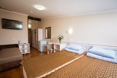 On Rimskogo-Korsakova: Room - photo 36