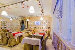 Red Stars Hotel: Restaurant - photo 28