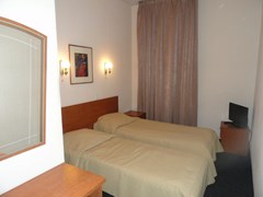 Rinaldi Olympia: Room TWIN STANDARD - photo 2
