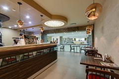 Russ: Bar - photo 17