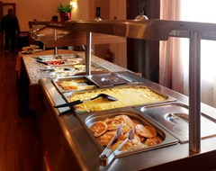 Russ: Restaurant - photo 21