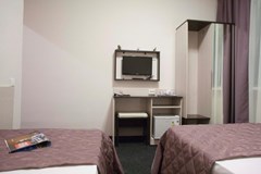 Russ: Room - photo 29