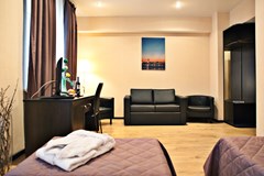 Russ: Room - photo 48