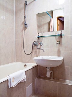 Russ: Room - photo 50