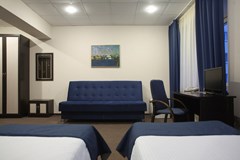 Russ: Room - photo 63