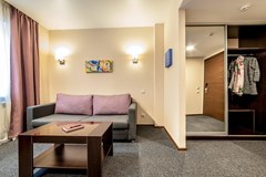 Russ: Room JUNIOR SUITE TWO BEDS - photo 130