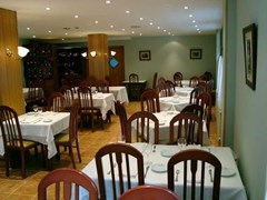 Guineu: Restaurant - photo 9