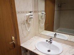 Guineu: Room - photo 6