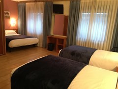 Casado: Room FAMILY ROOM CAPACITY 3 - photo 18