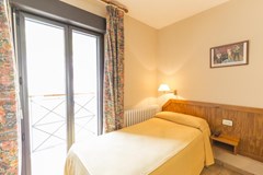 Paris Hotel: Room SINGLE STANDARD - photo 17