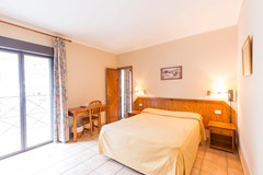 Paris Hotel: Room QUADRUPLE CAPACITY 4 - photo 27