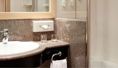 Holiday Inn Andorra: Room Room KING BED NON SMOKING - photo 21