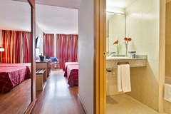 Hotel Andorra Center: Room TRIPLE INNER - photo 14