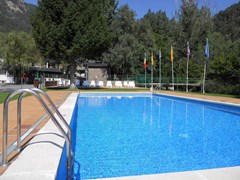 Annapurna Atiram Aparthotel: Pool - photo 14