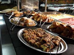 Annapurna Atiram Aparthotel: Restaurant - photo 32