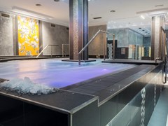 Diana Parc: Pool - photo 12
