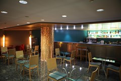 Golden Tulip Andorra Fenix Hotel: Bar - photo 9