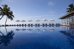 Hotel Coco De Mer & Black Parrot Suites - photo 2