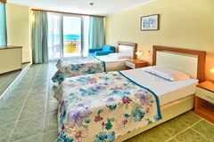 Laguna Beach Albena - photo 31
