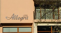 Allegra - photo 10