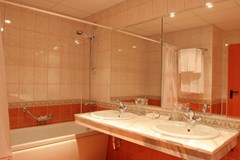 Trakia Plaza - photo 1