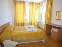 Yasen Aparthotel - photo 11