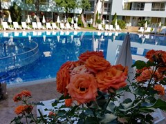 Yasen Aparthotel - photo 9