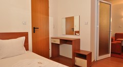 Aparthotel Rainbow II - photo 17