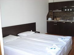 Happy Aparthotel - photo 32